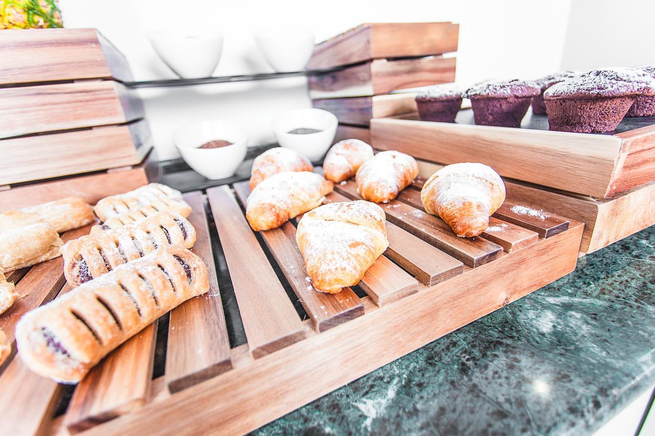 Evo Boutique Hotel & Spa Bellaria-Igea Marina Bagian luar foto